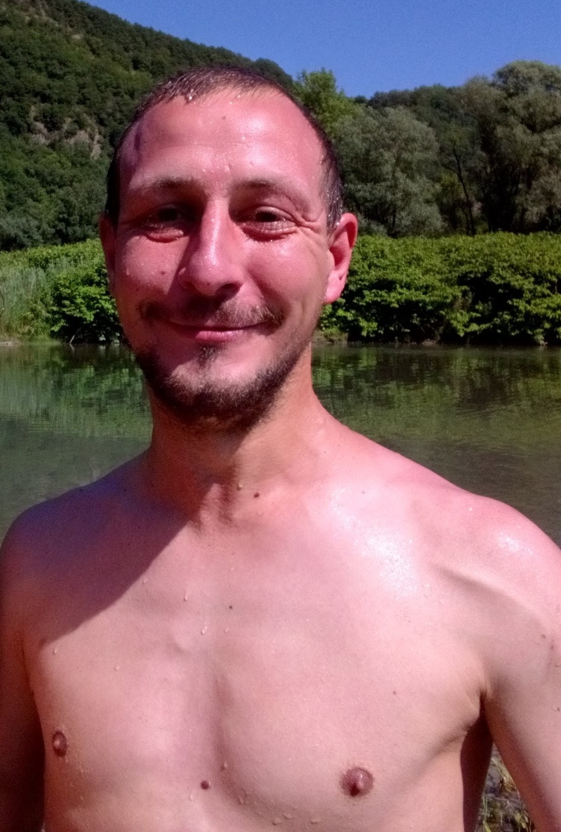 Profil de Celal, 42 ans, TS Monaco à Chouilly