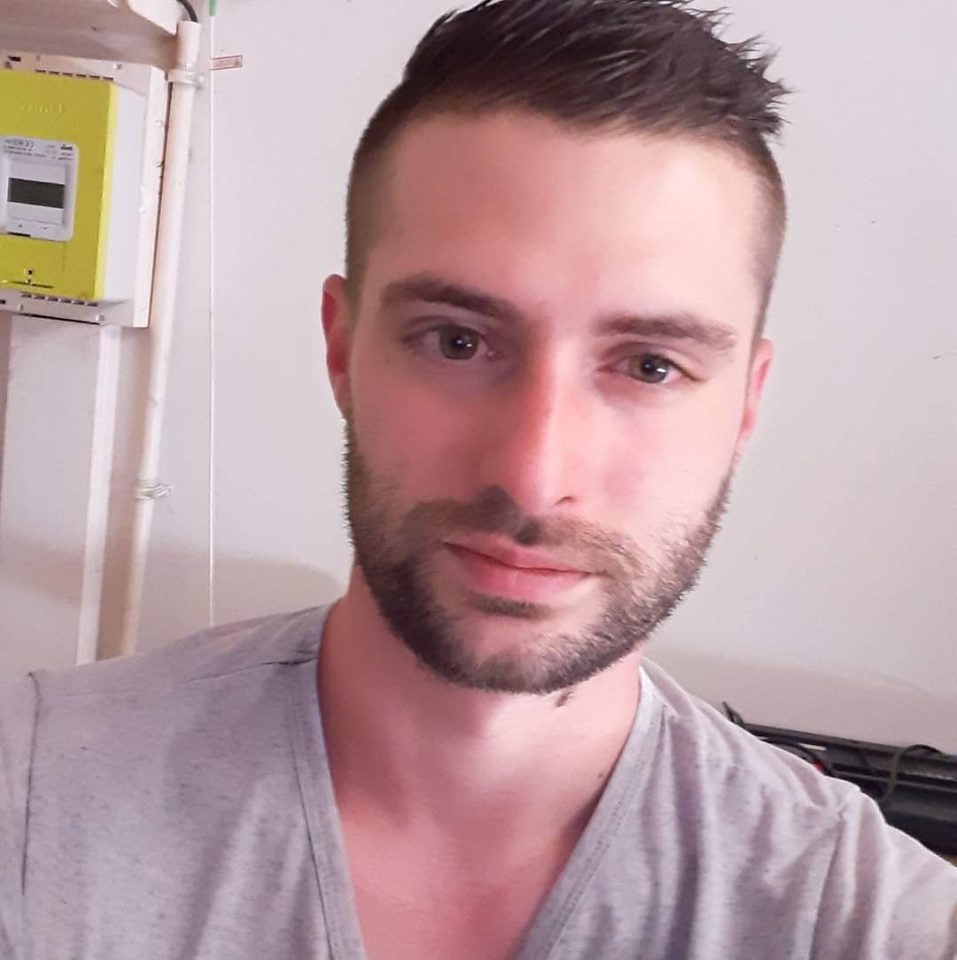 Profil de Talat, 32 ans, TS Monaco à Champigny-sur-Veude
