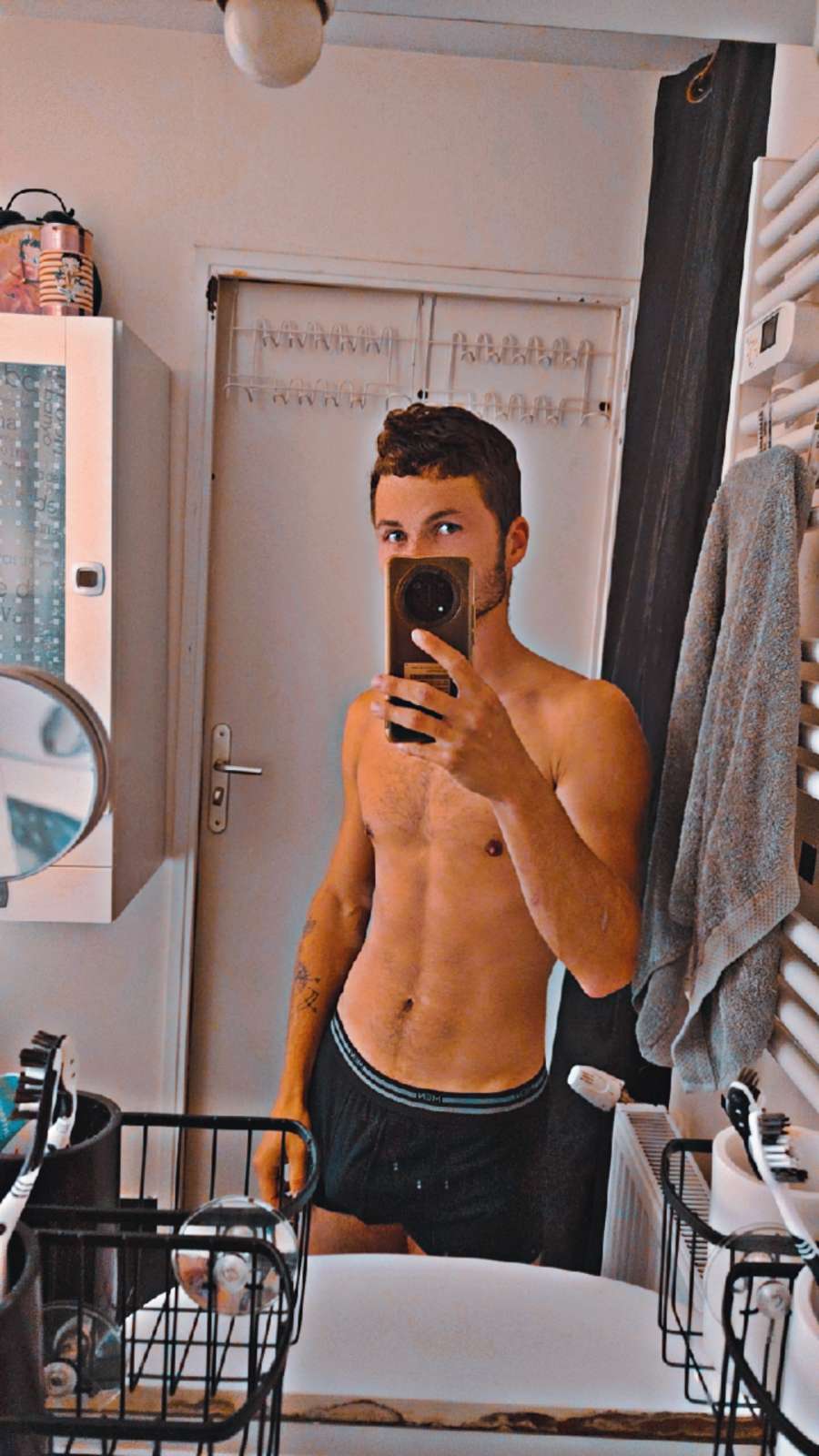 Profil de Fehd, 22 ans, TS Monaco à Pecqueuse