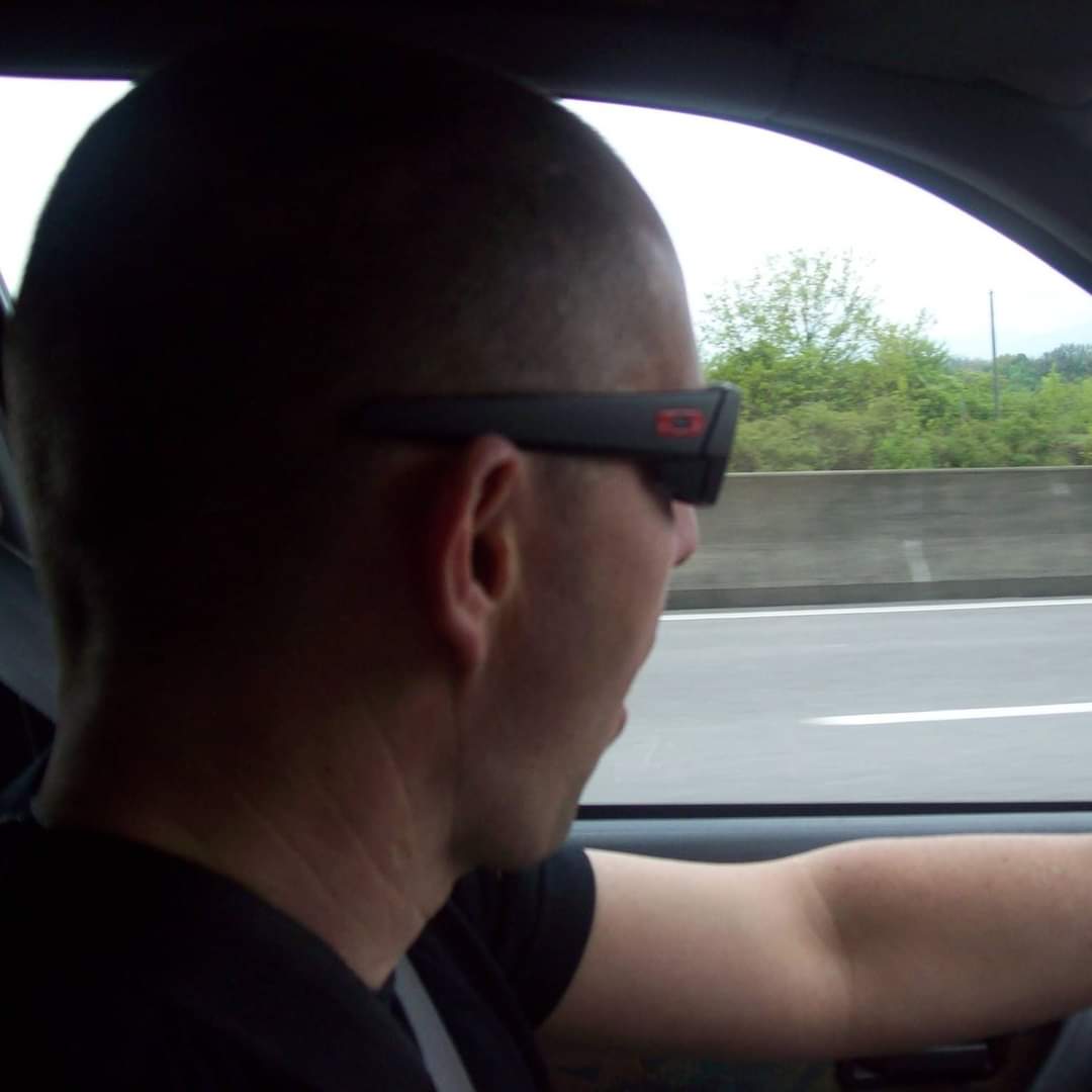 Profil de Edis, 54 ans, TS Monaco à Pommiers