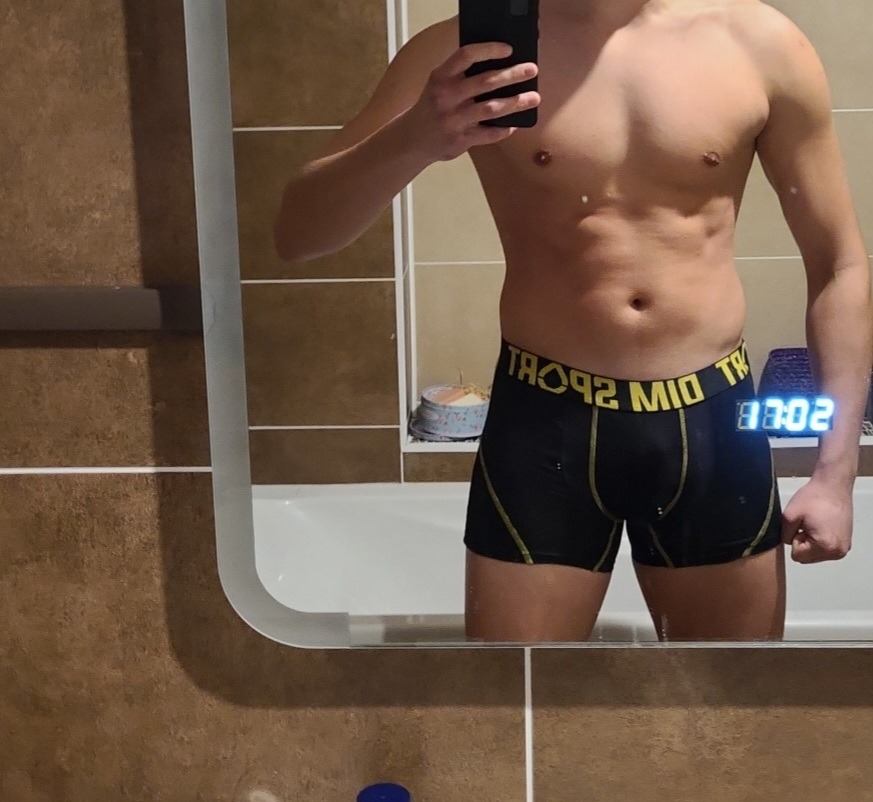 Profil de Badr, 24 ans, TS Monaco à Saint-Sorlin-de-Morestel