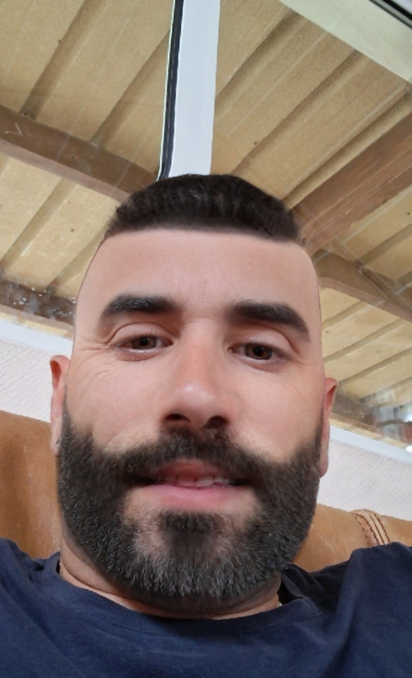Profil de Diako, 40 ans, TS Monaco à Pougny