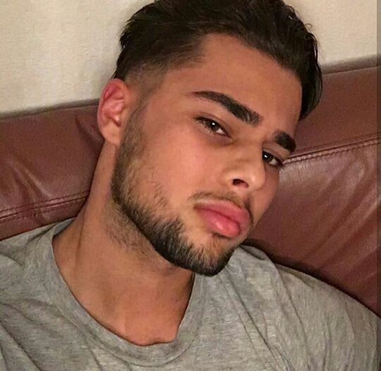 Profil de Nezir, 24 ans, TS Monaco à Montséret
