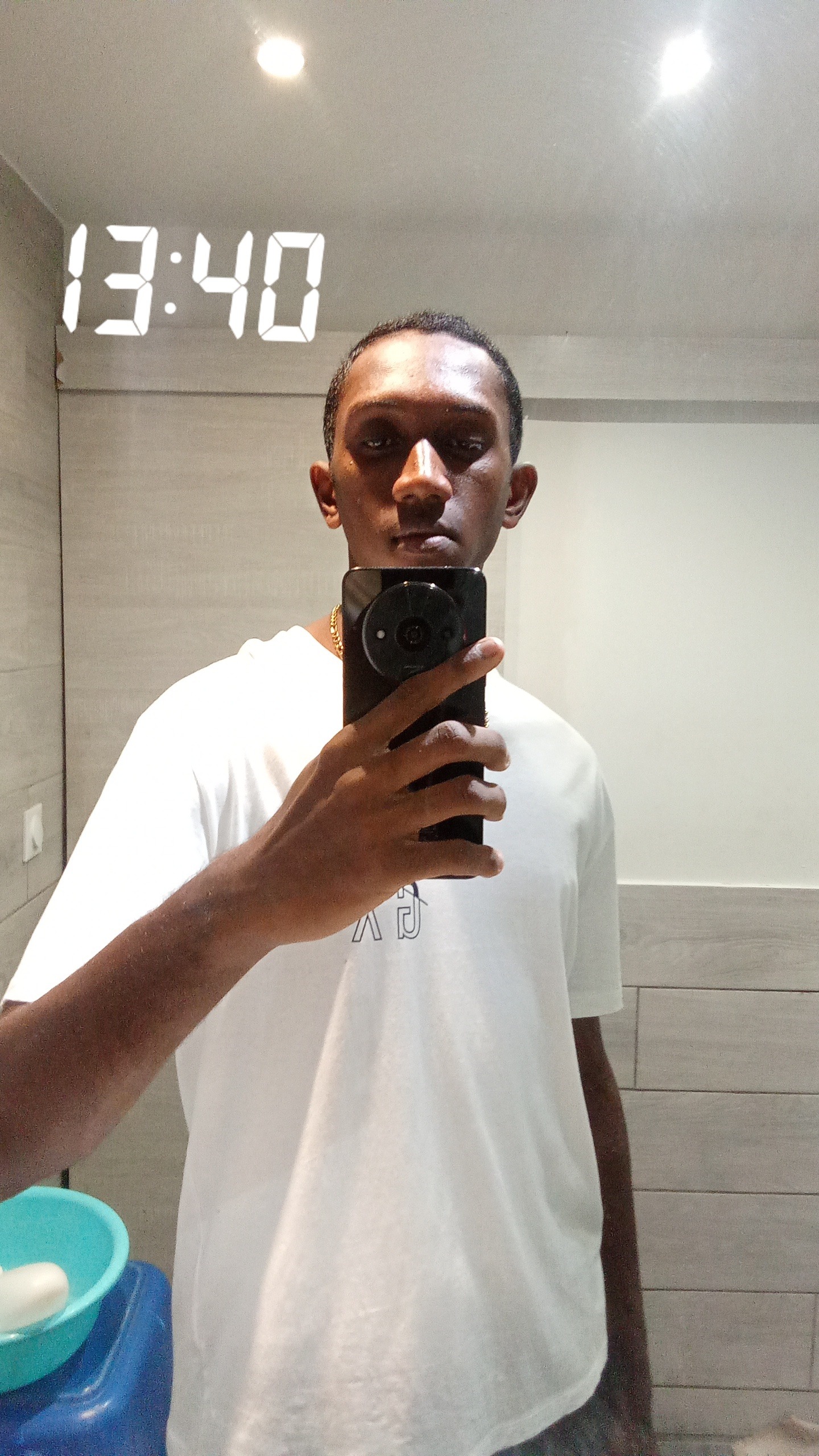 Profil de Emran, 22 ans, TS Monaco à Coutarnoux