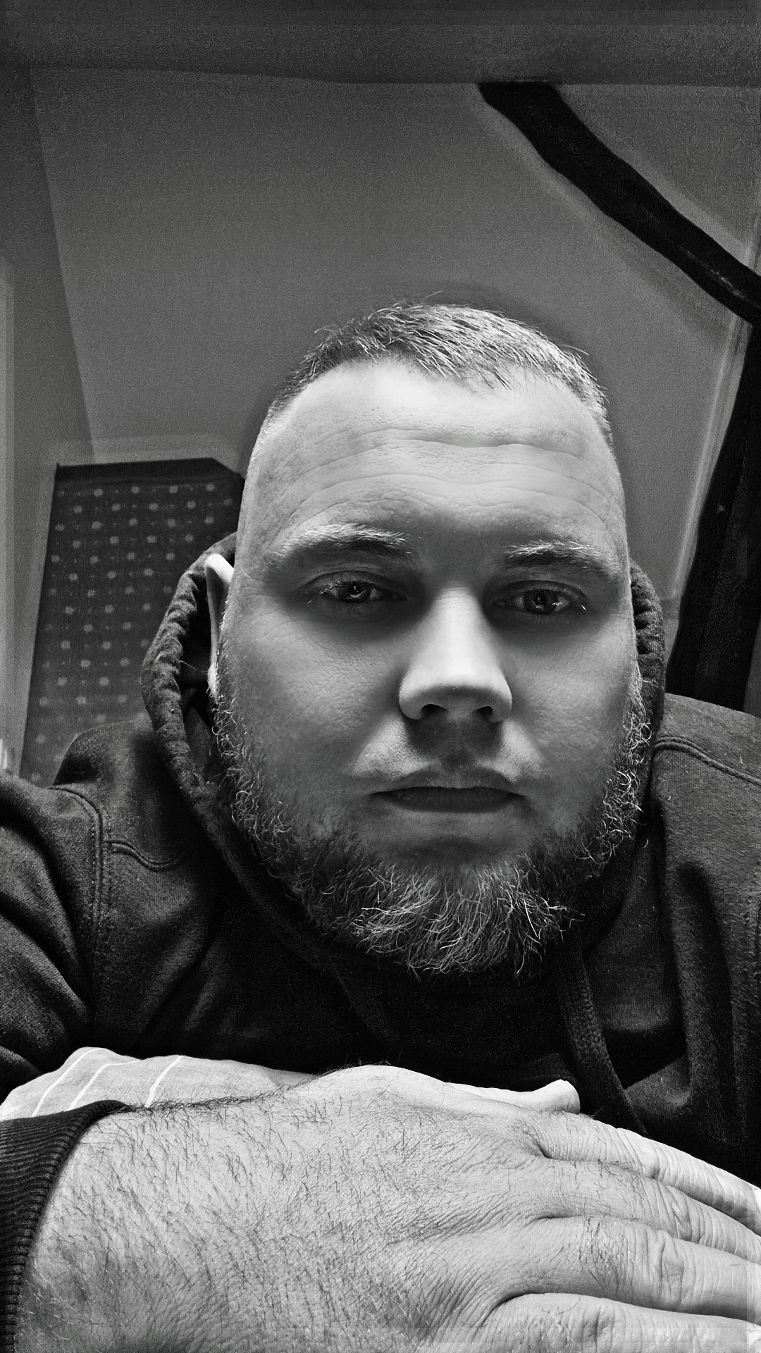 Profil de Oier, 35 ans, TS Monaco à Saint-Sébastien-de-Morsent