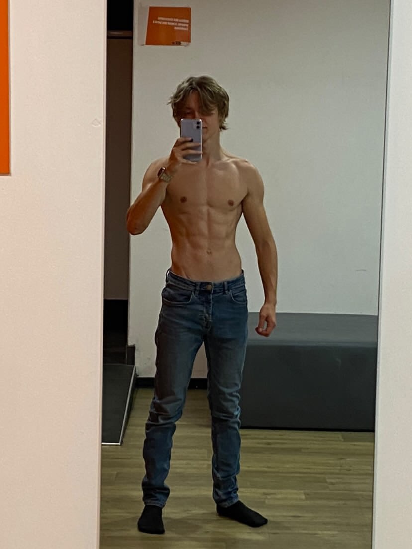 Profil de Ettore, 21 ans, TS Monaco à Gien
