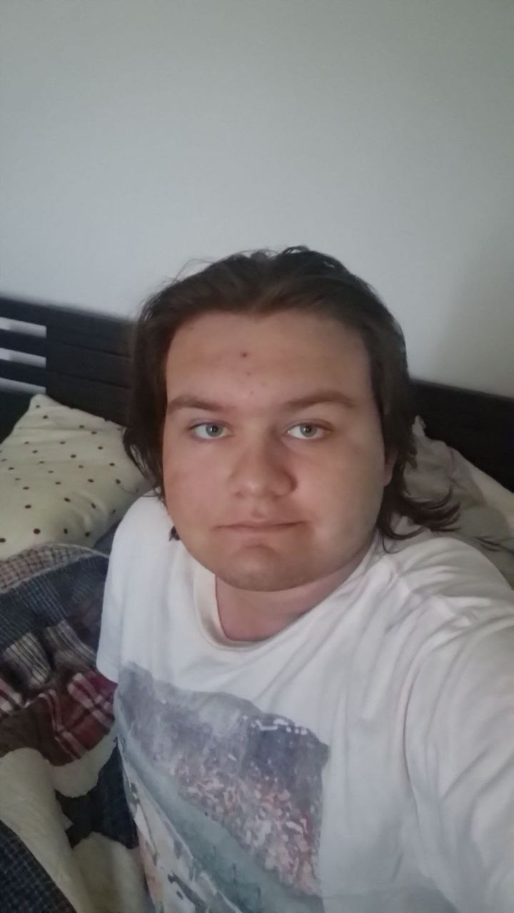 Profil de Dimitry, 21 ans, TS Monaco à Saint-Symphorien-sur-Coise