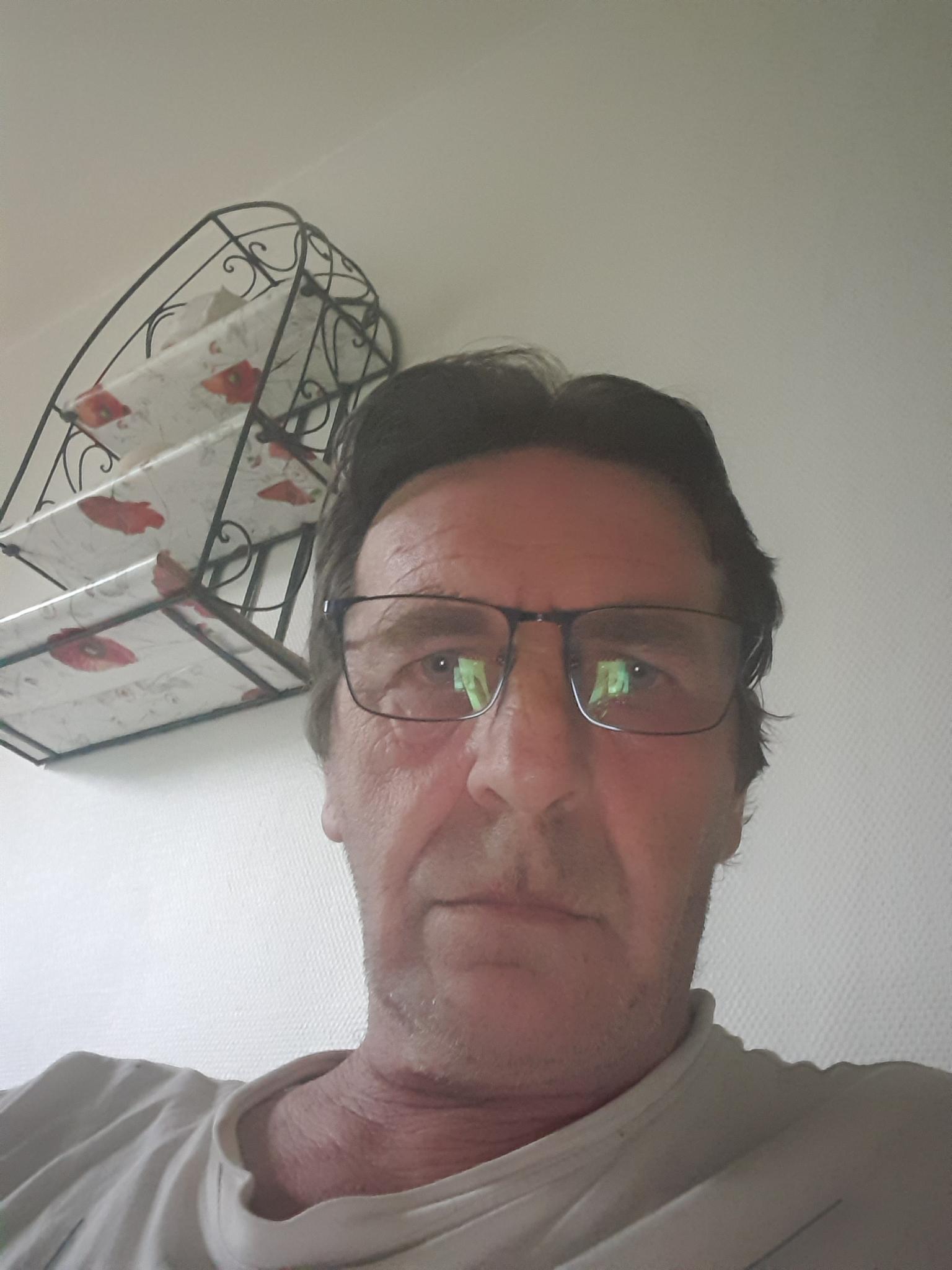 Profil de Harun, 52 ans, TS Monaco à Cuvergnon