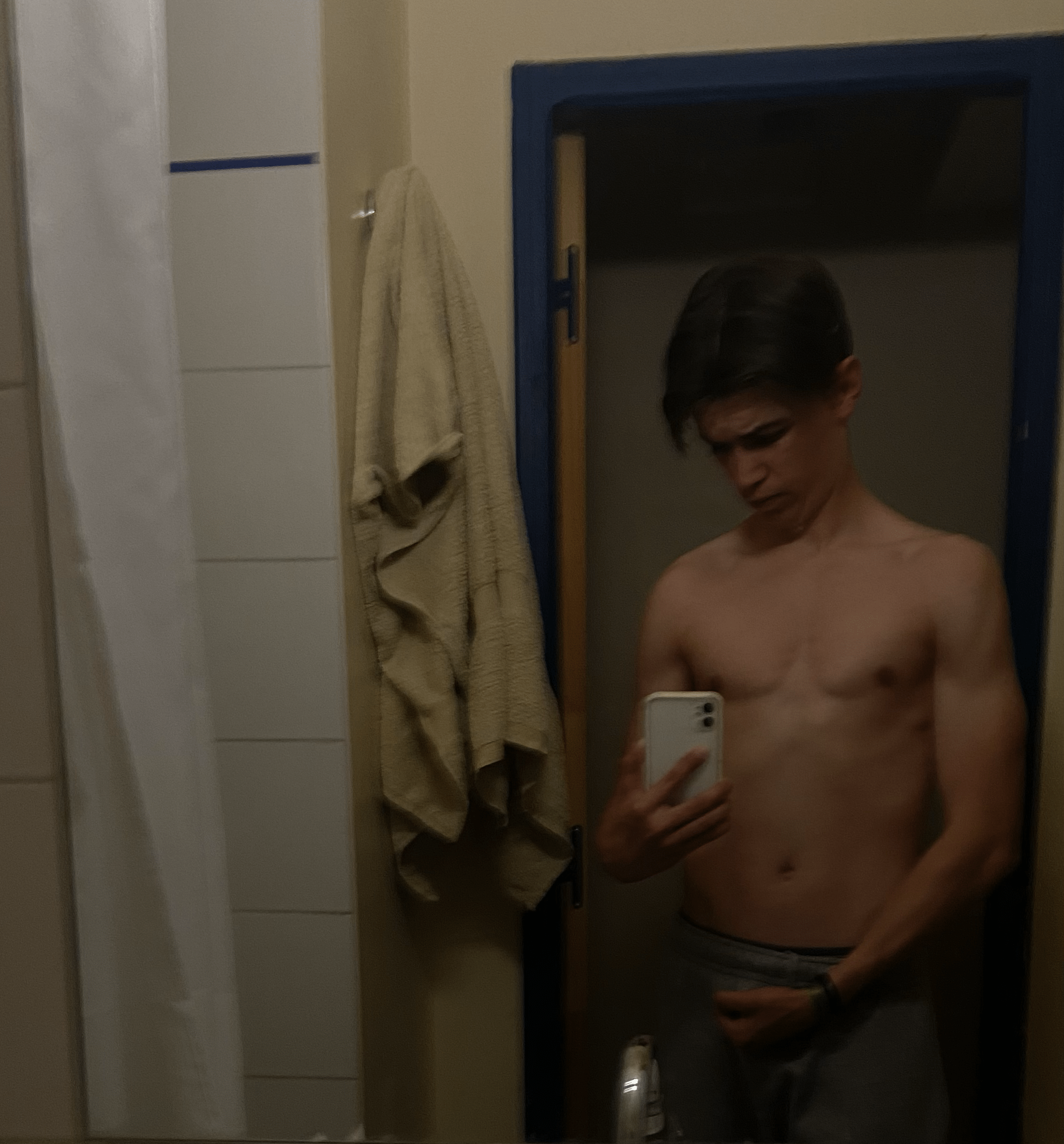 Profil de Juan-pablo, 21 ans, TS Monaco à Gourbeyre