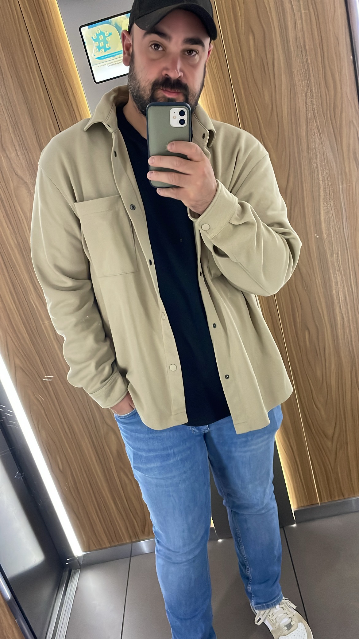 Profil de Charef, 32 ans, TS Monaco à Thuré