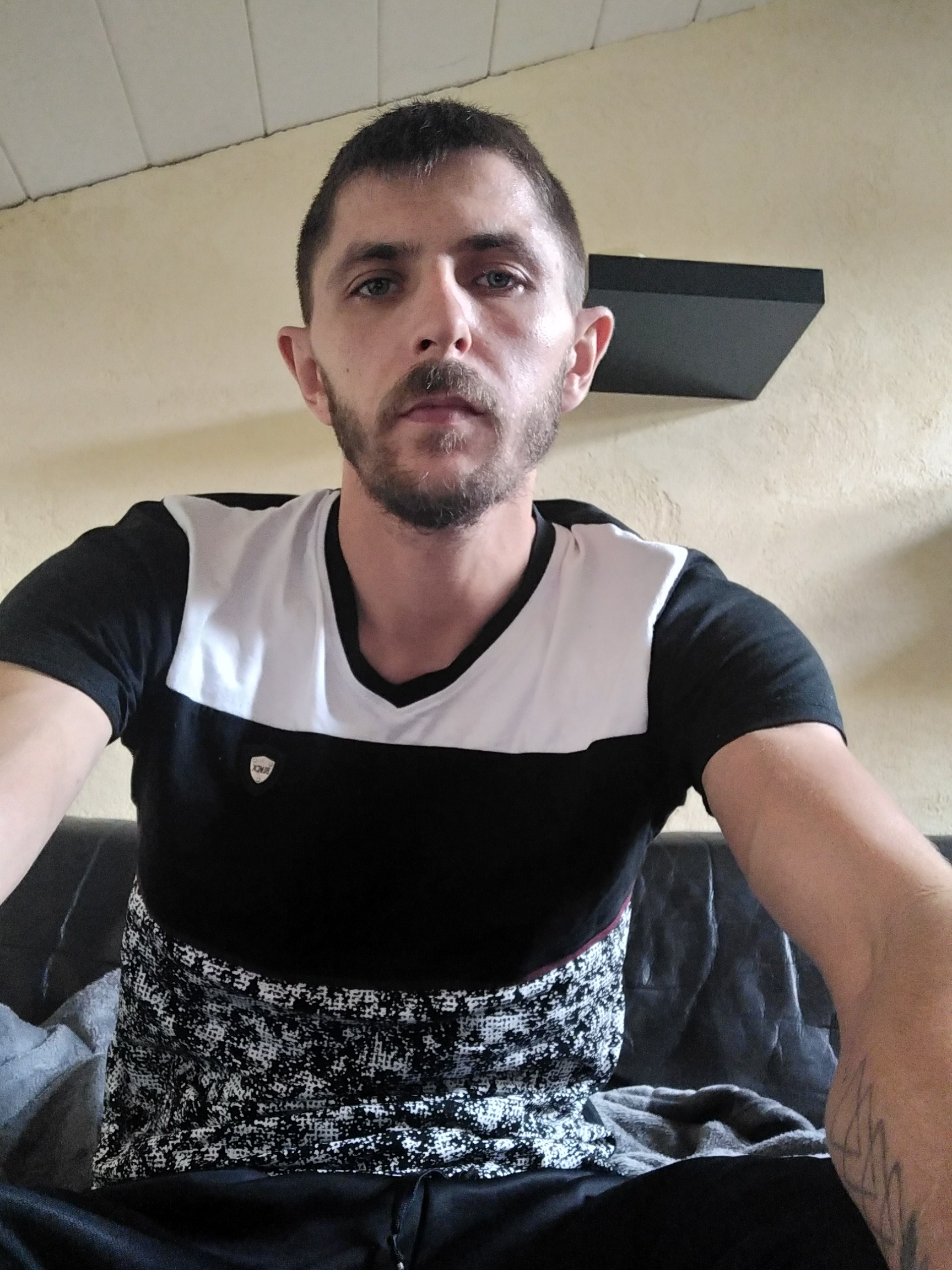 Profil de Paul-eric, 34 ans, TS Monaco à Jouillat