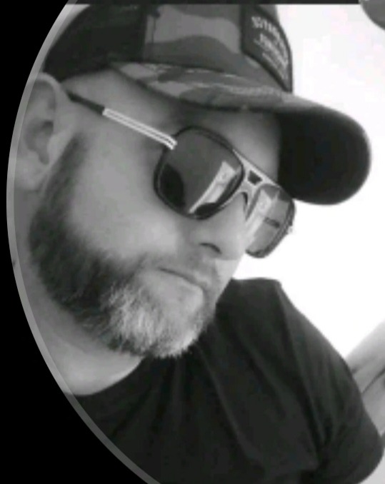 Profil de Louis-maxence, 38 ans, TS Monaco à Rouvray