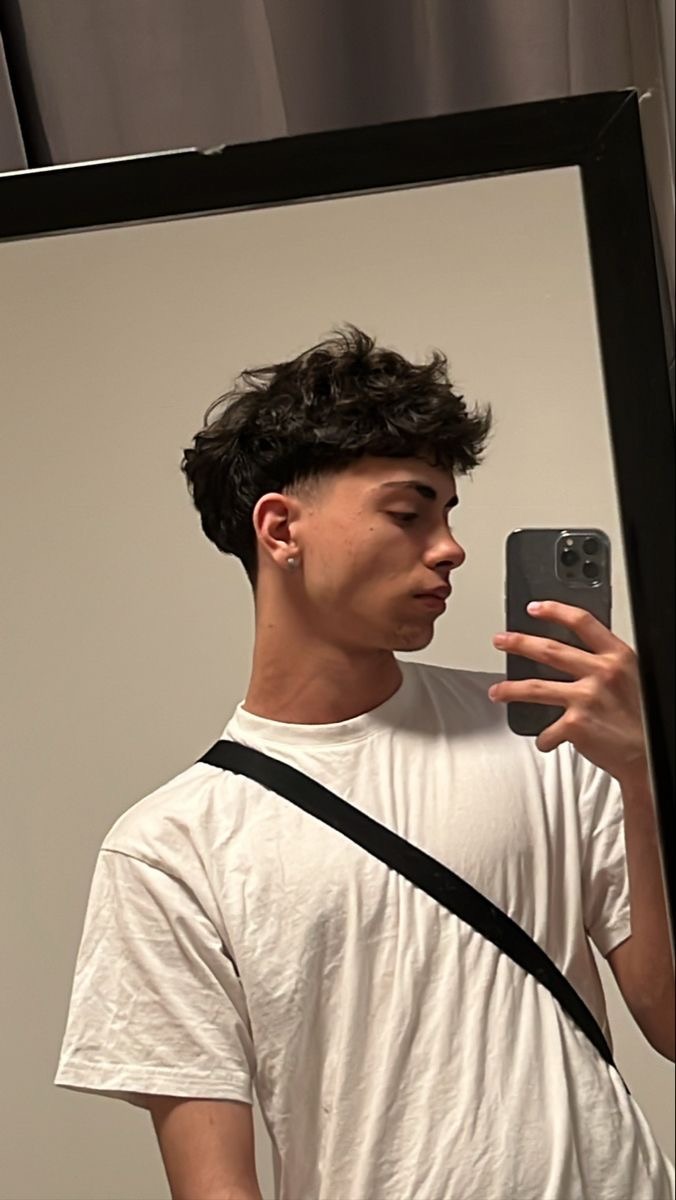 Profil de Ezio, 21 ans, TS Monaco à Servas