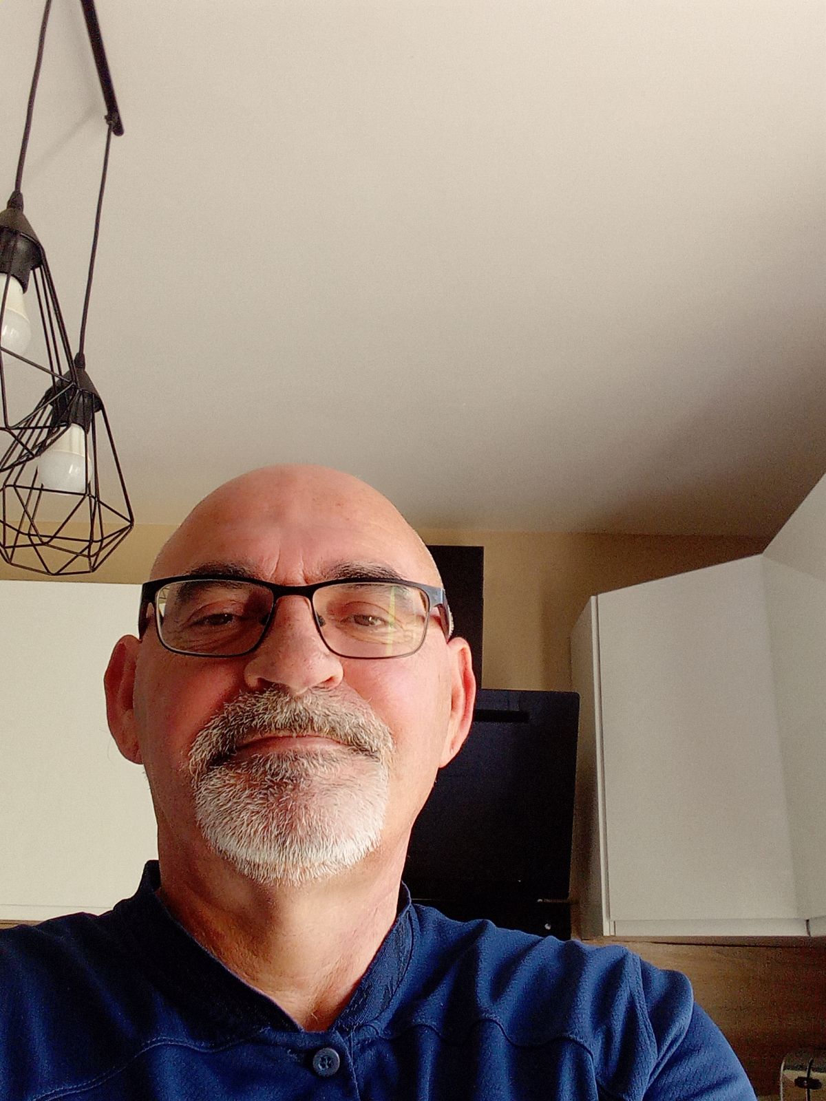 Profil de Mounim, 55 ans, TS Monaco à Breteuil