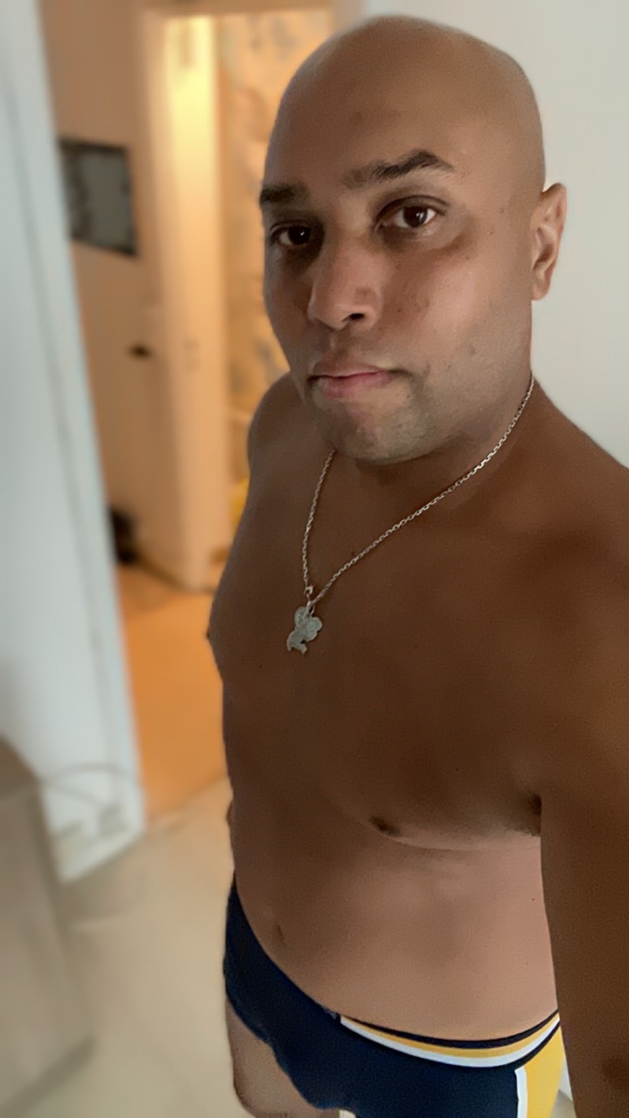 Profil de Enoha, 42 ans, TS Monaco à Saucats