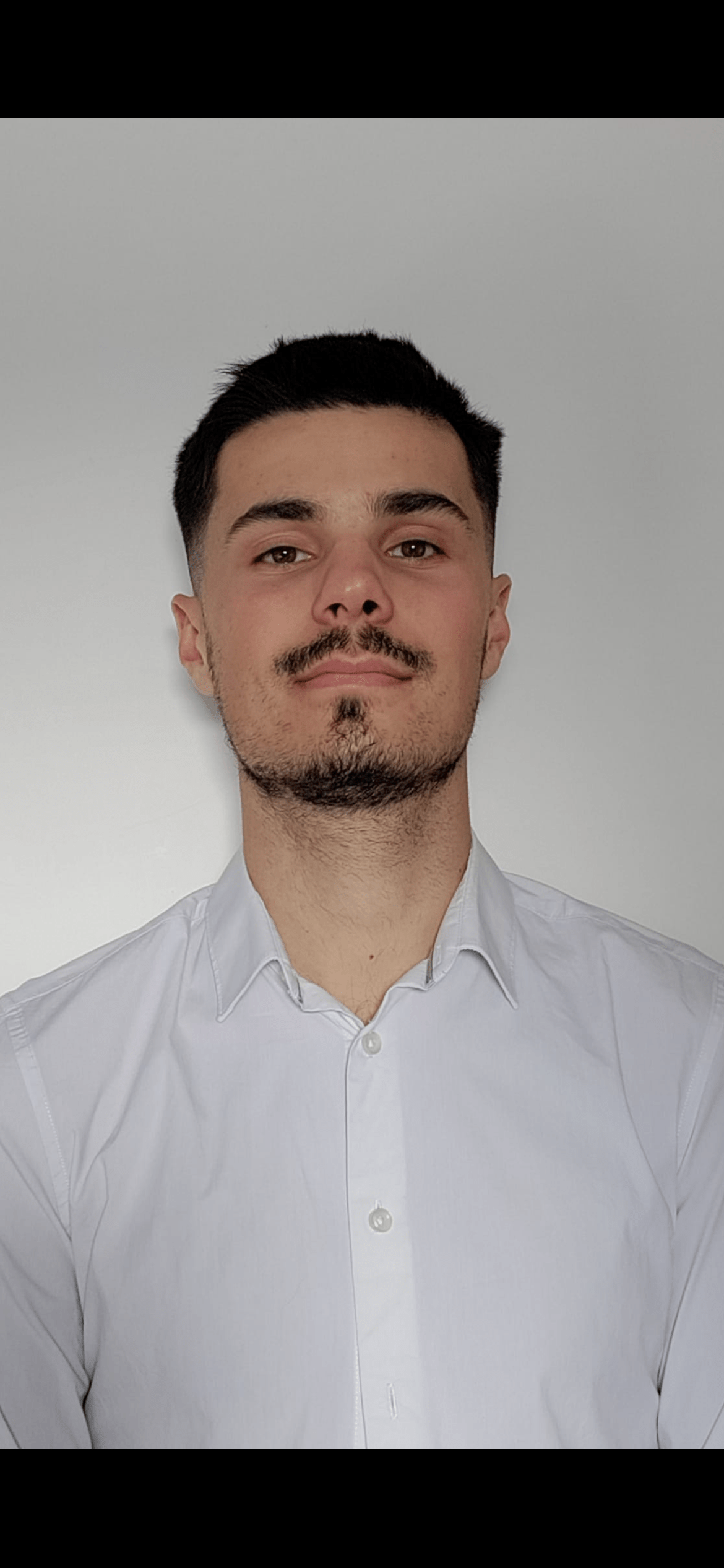 Profil de Iyed, 22 ans, TS Monaco à Sinnamary