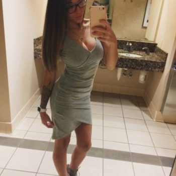 Profil de Manelle, 28 ans, TS Monaco à Neuvy-en-Sullias