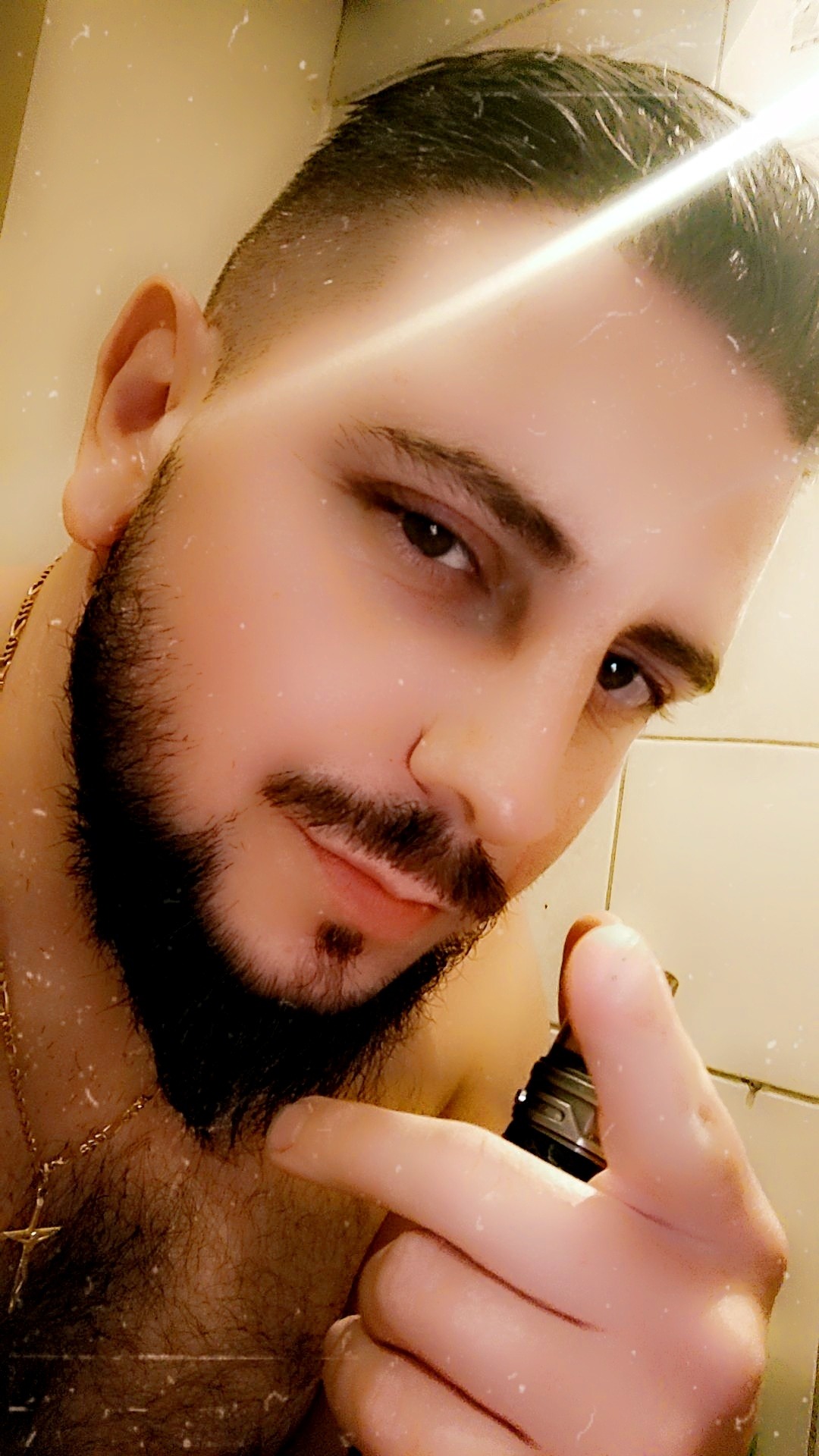 Profil de Berat, 32 ans, TS Monaco à Cannes-et-Clairan